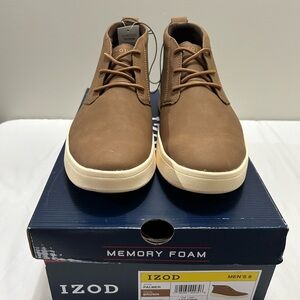 Izod Men's Tan Chukka Boots with Cream Sole